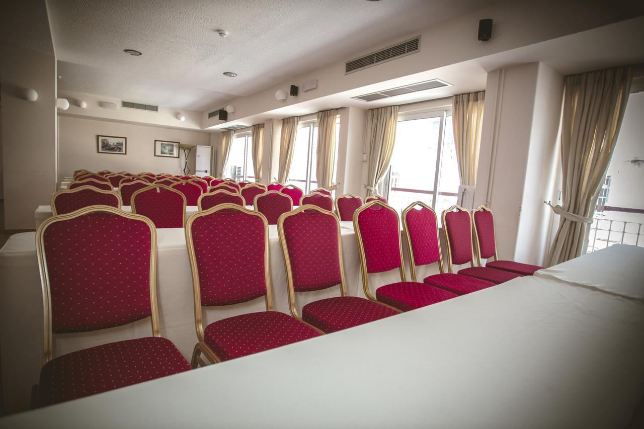 Hotel Cronos Arta Bagian luar foto