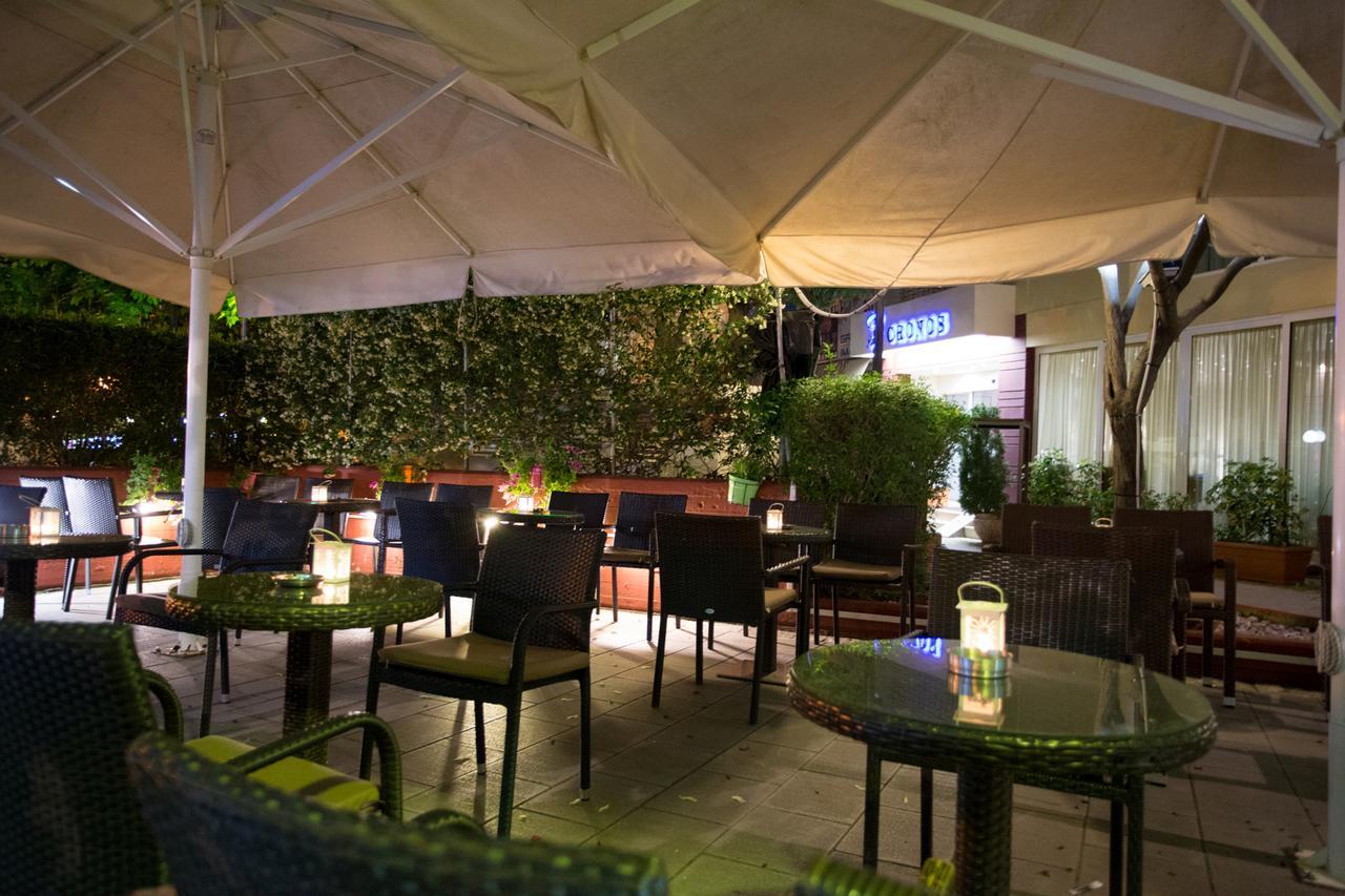 Hotel Cronos Arta Bagian luar foto