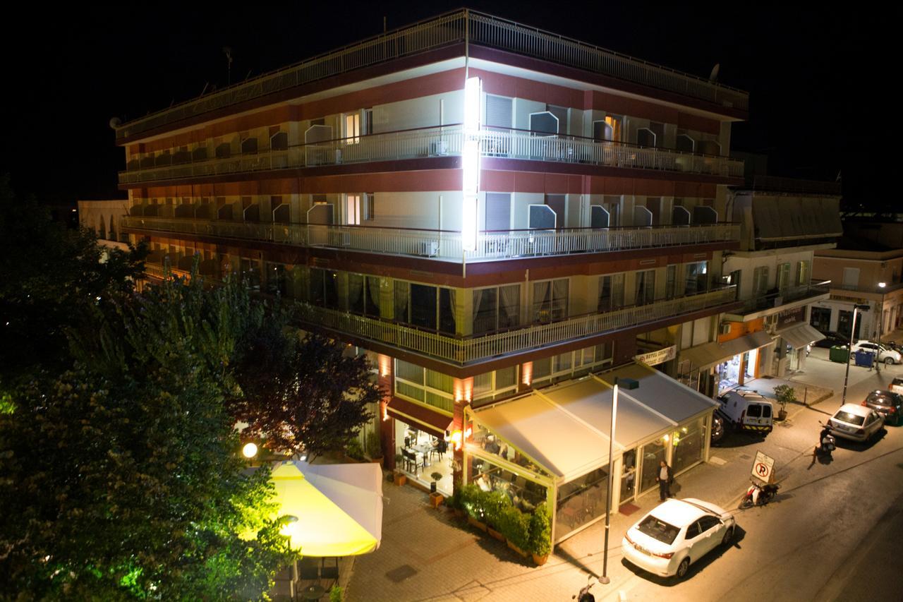 Hotel Cronos Arta Bagian luar foto